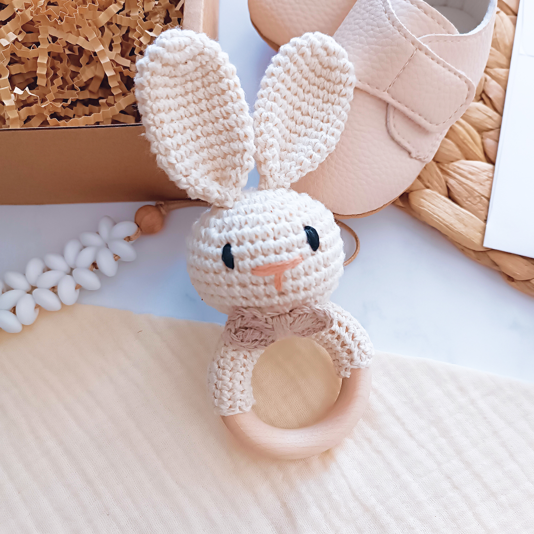 igrača za dojenčka grizalo in igračka. ropotuljica